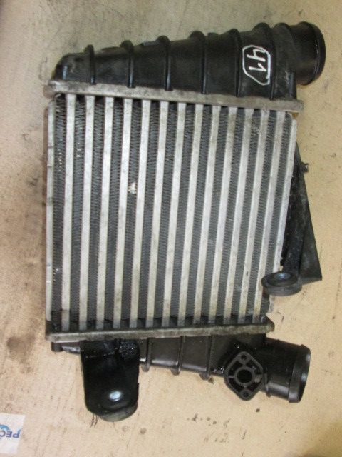 Radiador do intercooler SEAT Ibiza II (6K1)