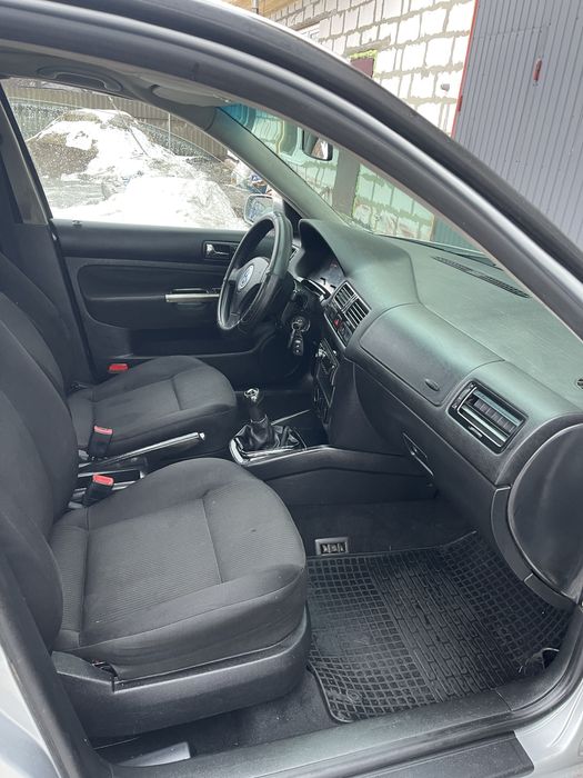 VW BORA 1.6 газ/бензин