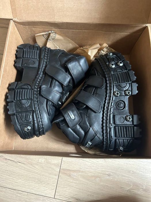 new rock M.WALL285-S10