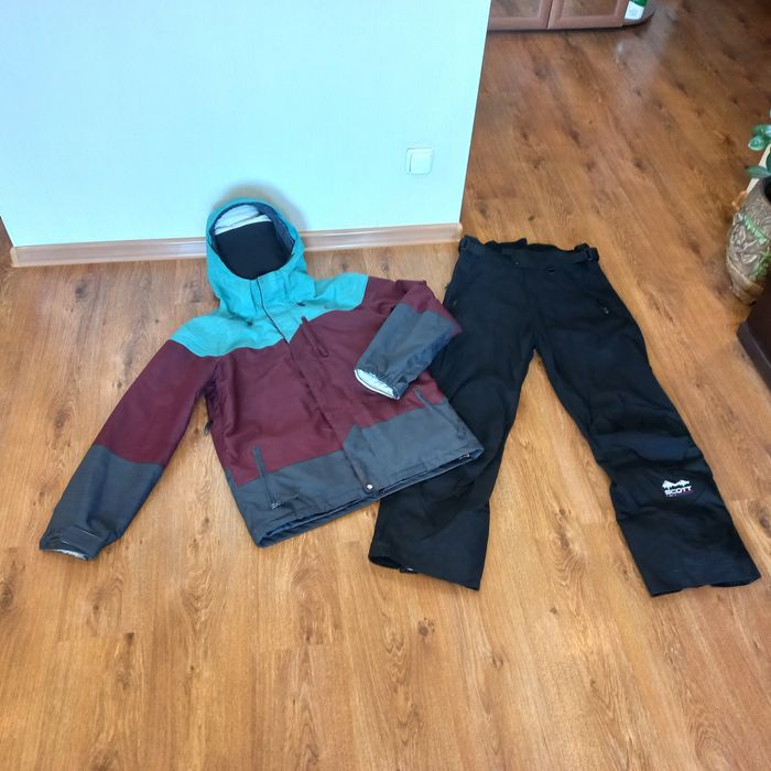 Лыжный костюм 42р(50р),Xl ,на 185+см ,Volcom/Scott 10K/15K
