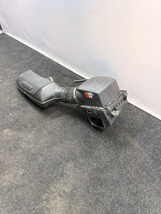 Корпус повітряного фільтру в зборі на Jeep Grand Cherokee WK2 5.7