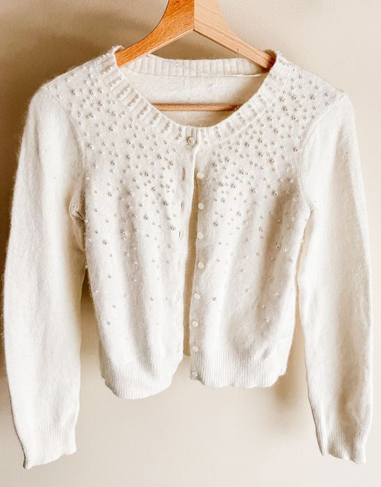 Biały sweterek z perełkami, styl coquette, angora, romantic vintage
