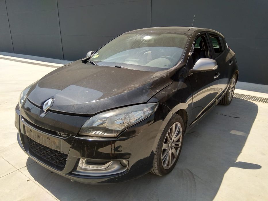 RENAULT MEGANE III Hatchback - 2012 - Para Peças