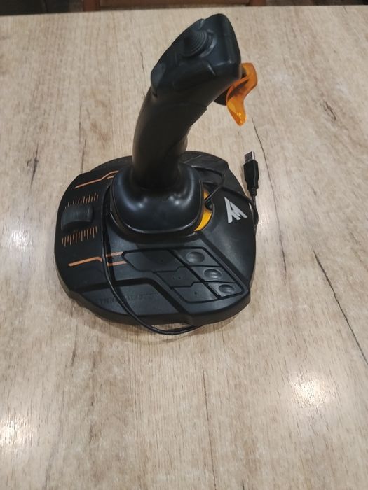 Thrustmaster t16000m