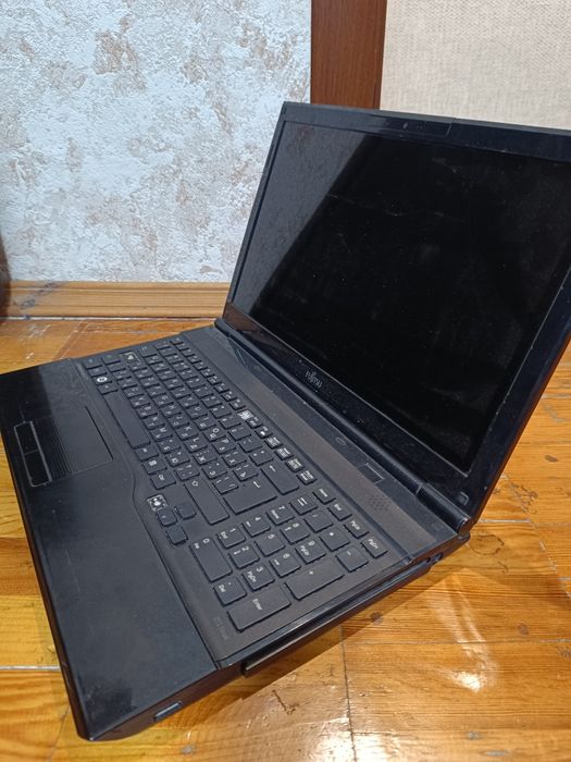 Ноутбуки на запчасті