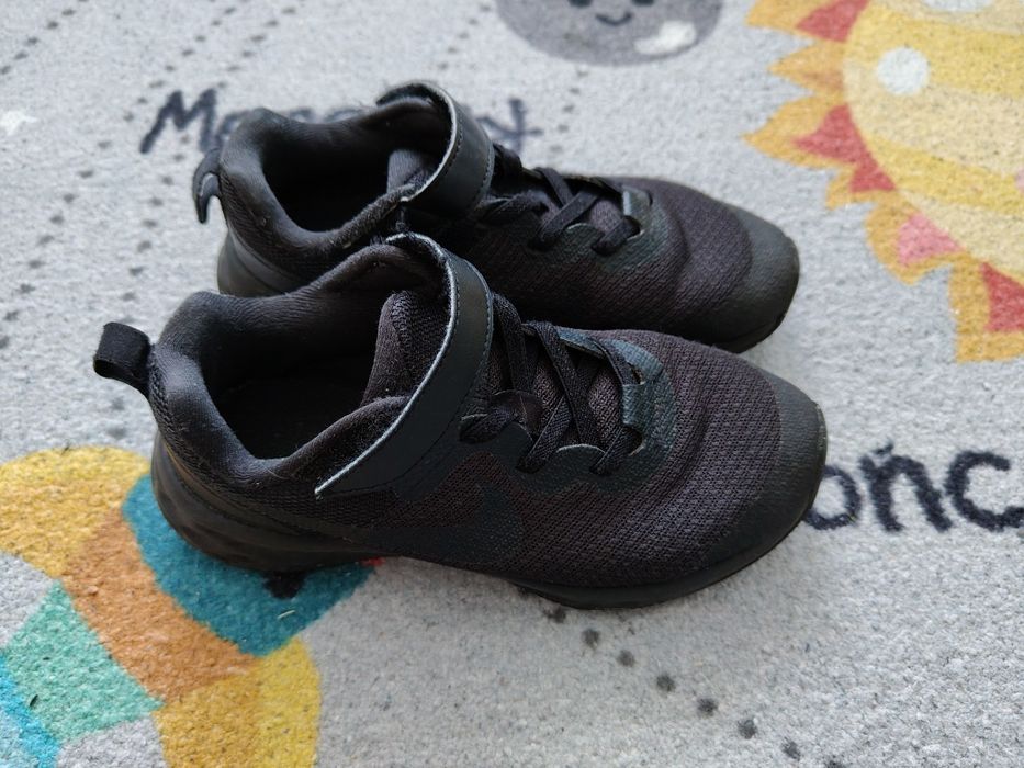 Nike buty sportowe 31.5 czarne siatka