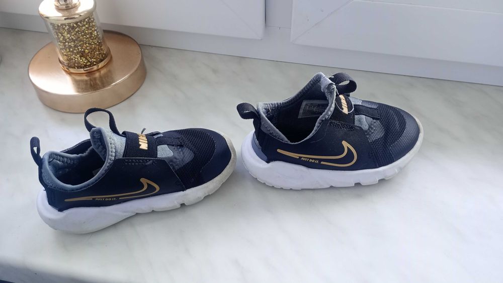 Sprzedam Nike rozmiar 23