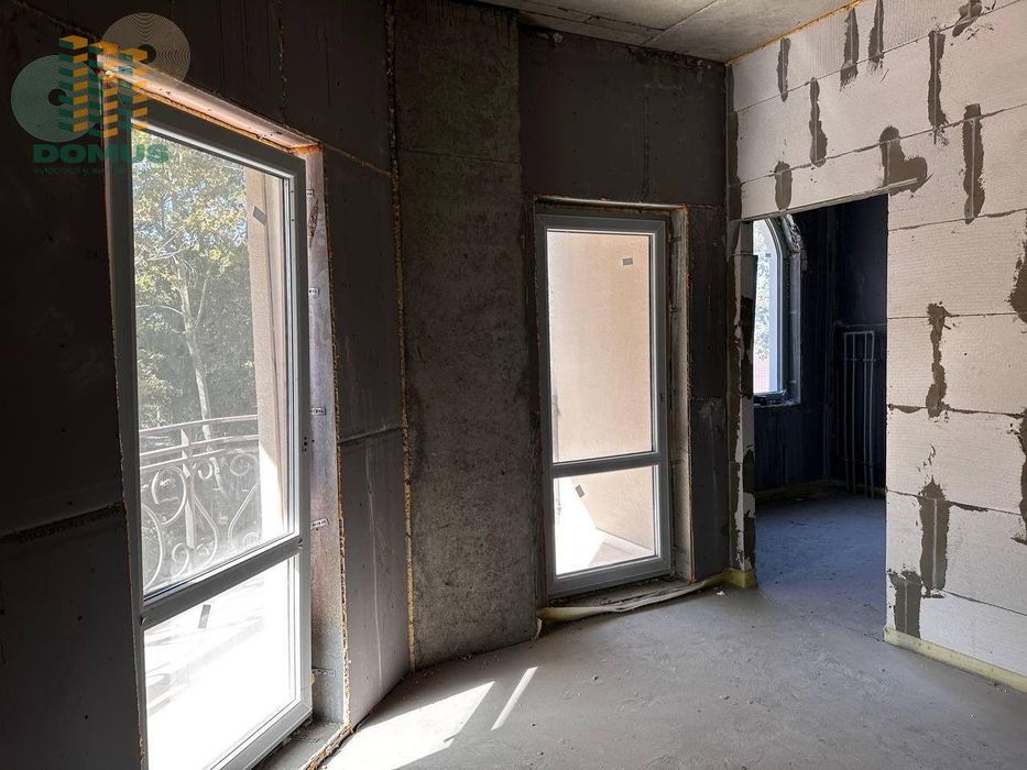 Срочно 1 комн в ЖК "Авиньон" Дом сдан. Таирова! Газ!