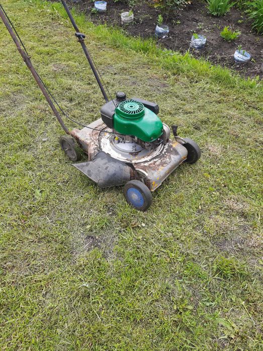 Бензиновая газонокосилка Газонокосилка