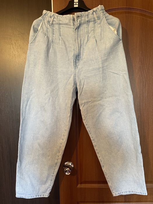 Високі джинси Zara