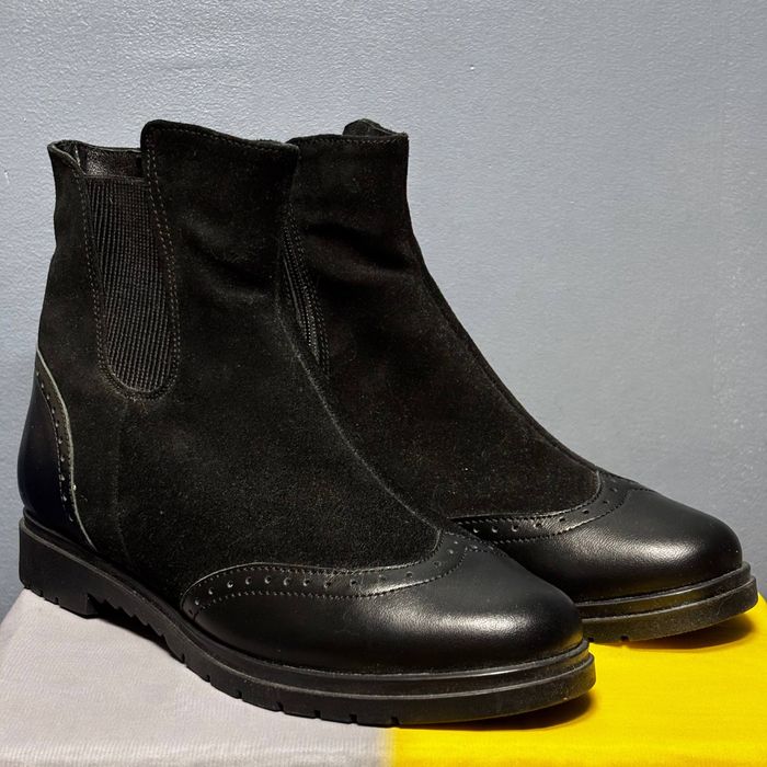 Нові замшеві черевики/чоботи на хутрі, натуральна шкіра не ношені