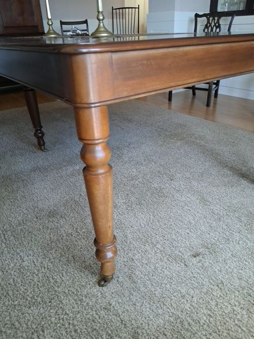 Mesa Jantar Extensível XXL em Mogno