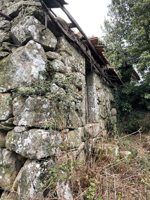 Casa em Pedra para Restauro