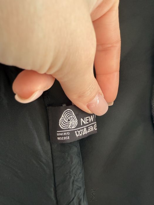 Продам жилет Yves Saint Laurent