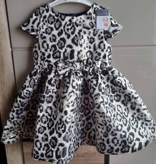 Гарна сукня для дівчинки Primark