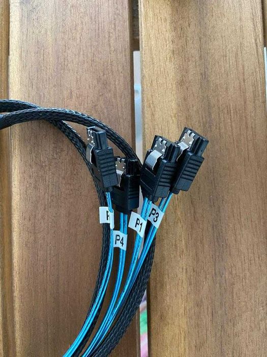 Cabo Mini SAS para 4x SATA novo