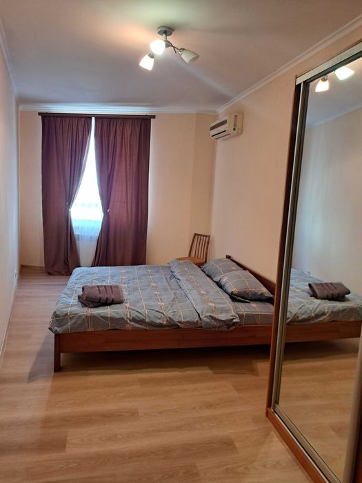 Чудова простора квартира в центрі