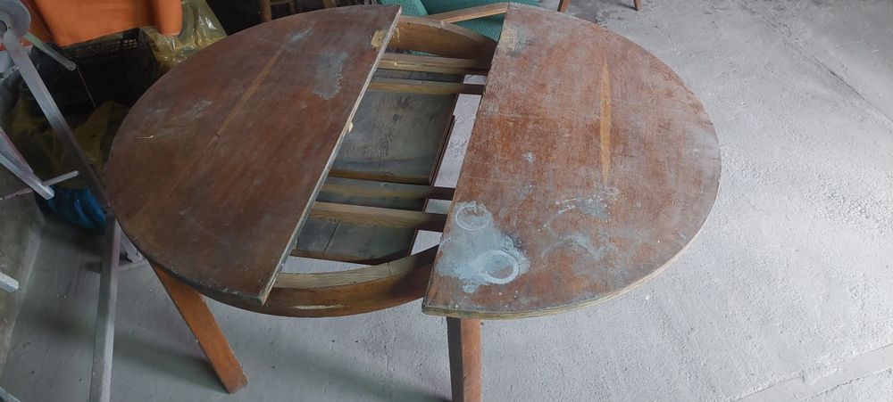 Stół okrągły PRL