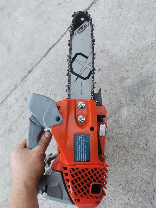 Sprzedam piłę Galeziowke Demon CS2500