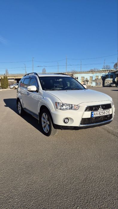 Mitsubishi Outlander XL 2013 рік Автомат Rockford