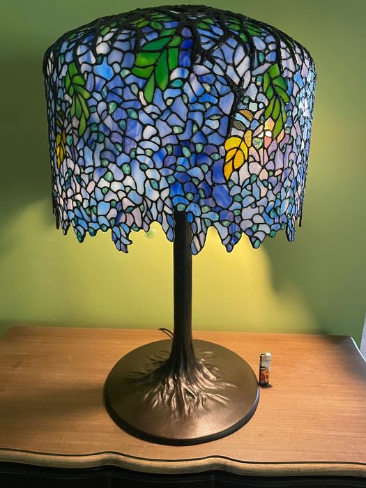 Sprzedam lampę witrażowa wisteria duża tiffani replika