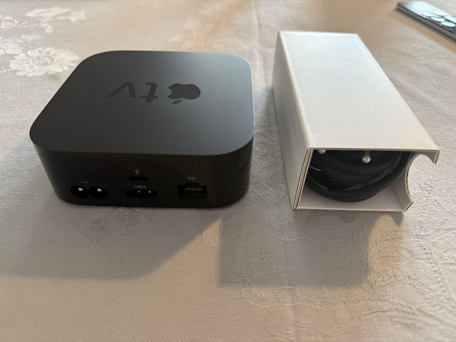 Apple TV 4K 32GB (1.ª Geração 4K) | Completa | Caixa Original