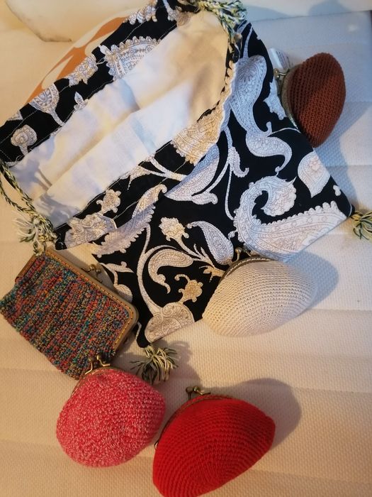 Carteiras em crochet