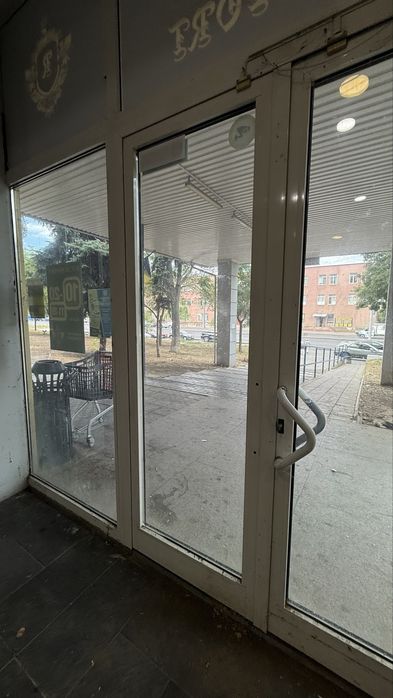 Сдам, аренда коммерческого помещения свободного назначения, фасад