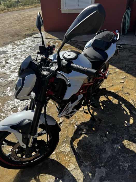 Benelli BN125 2024