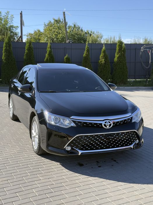 Продаю власну Toyota Camry 55