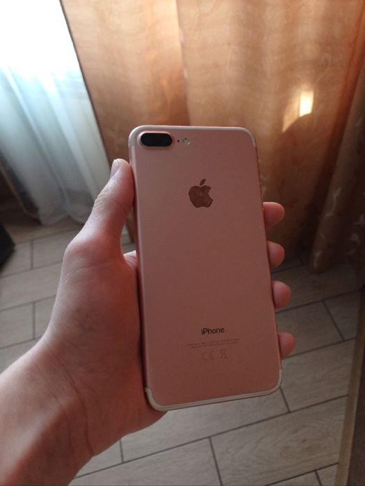 Продам IPhone 7 plus, Rose Gold 32 Гб