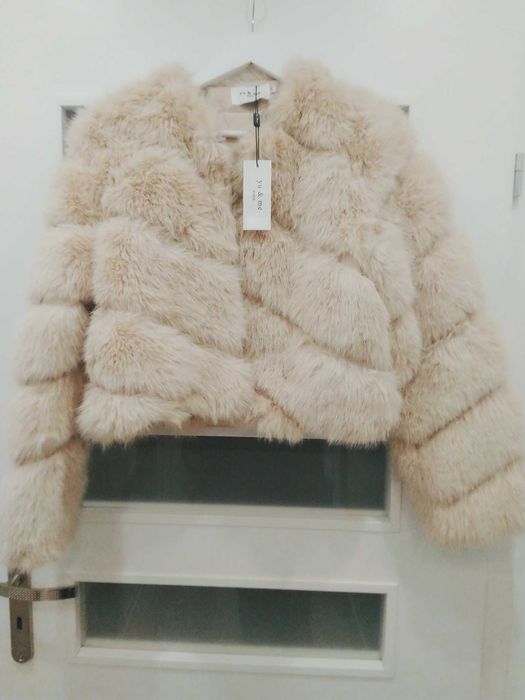 Futerko jasno beżowe nowe z metką rozmiar M