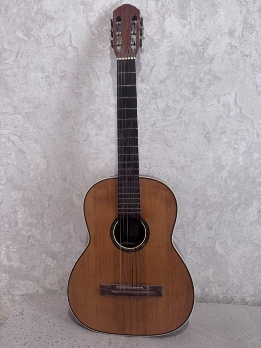 Гітара класича шести