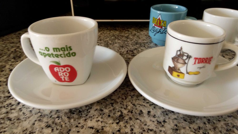 Vários conjuntos / lotes chávenas de café de coleção
