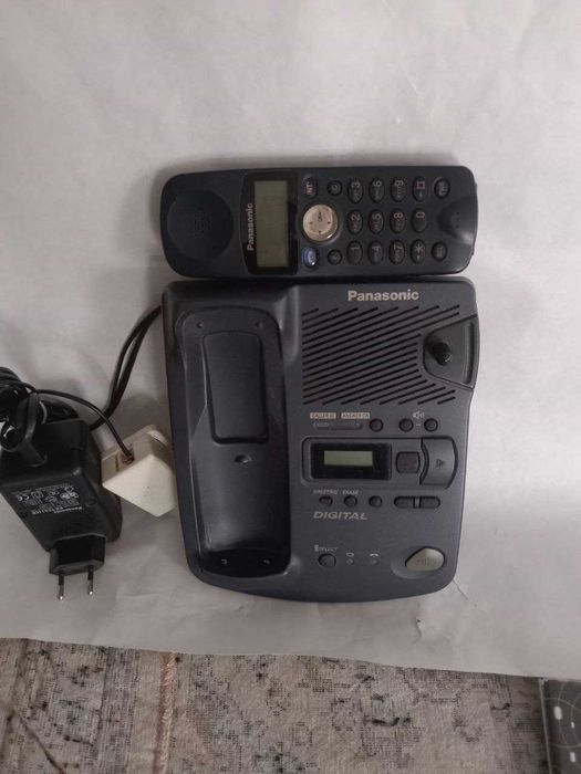 радіотелефон Panasonic KX-TCD965.