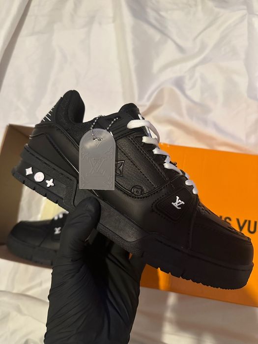 Louis Vuitton Trainers 41