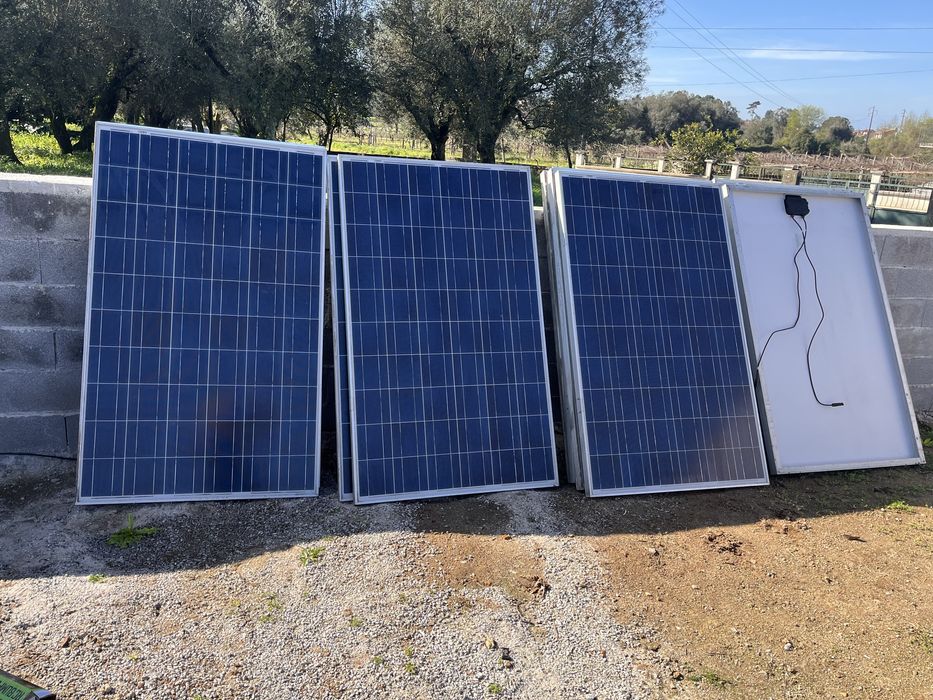 Painel solar em otimo estado
