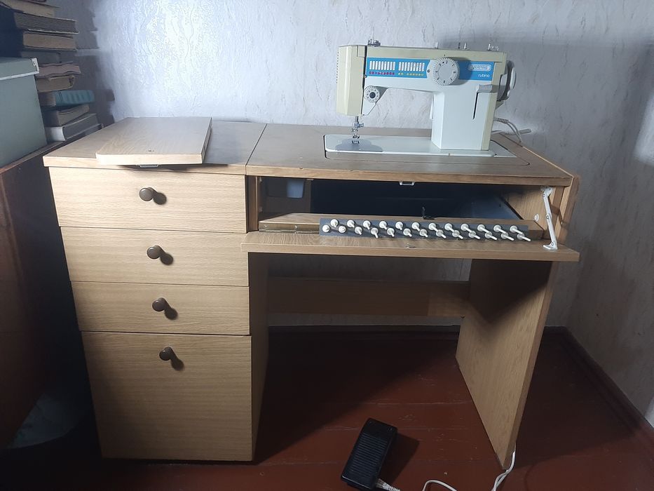 Швейна машинка Veritas Rubina 1290