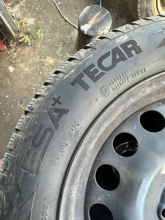 Продам диски 5*110 с резиной 205/55/16 ESA+TECAR