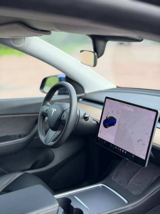Tesla Model Y 2021