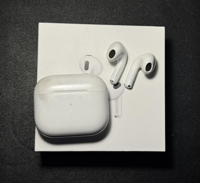 Słuchawki bezprzewodowe Airpods Apple generacja 3
