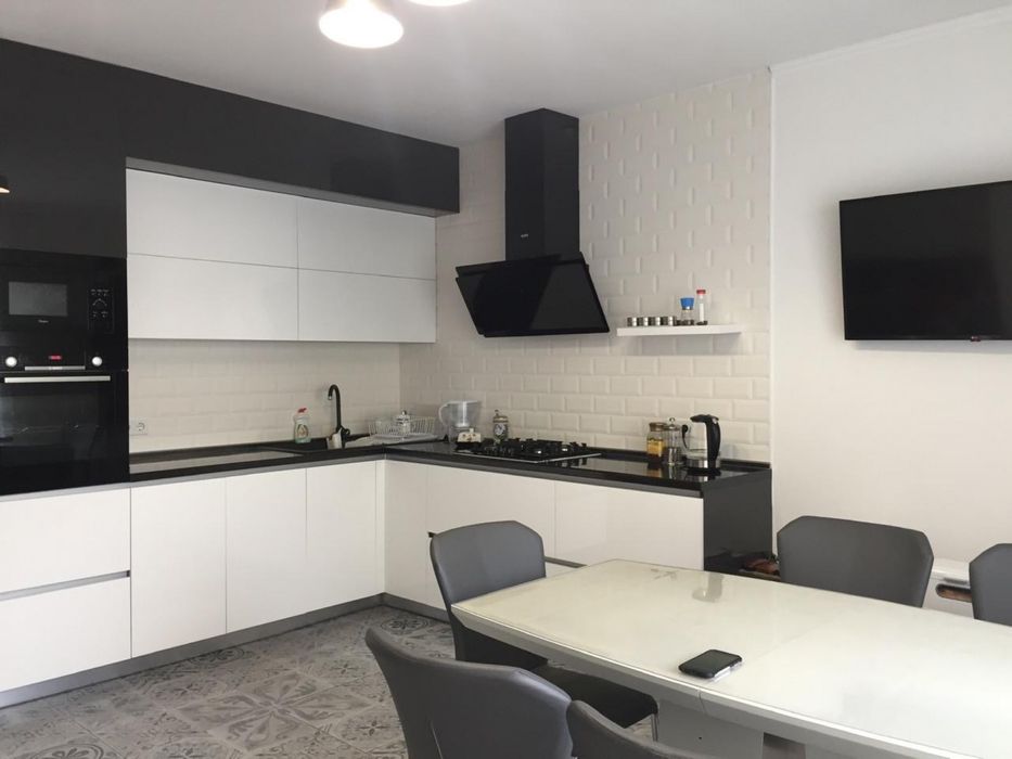 Сдам дом на Костанди.С 1 марта.