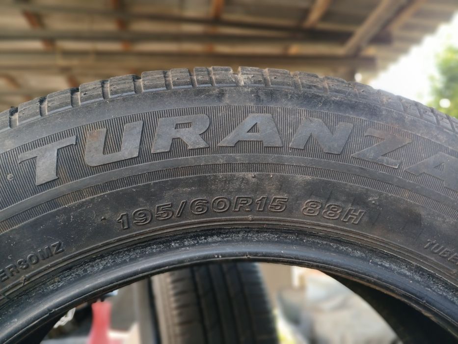 Автошини 195/60R15, Японія
