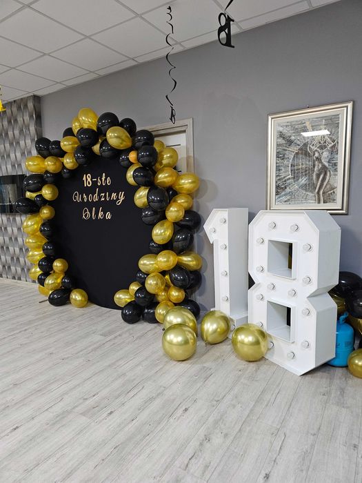 Wynajmę cyfry led  18 -ste urodziny  osiemnastka wysokość 120 cm