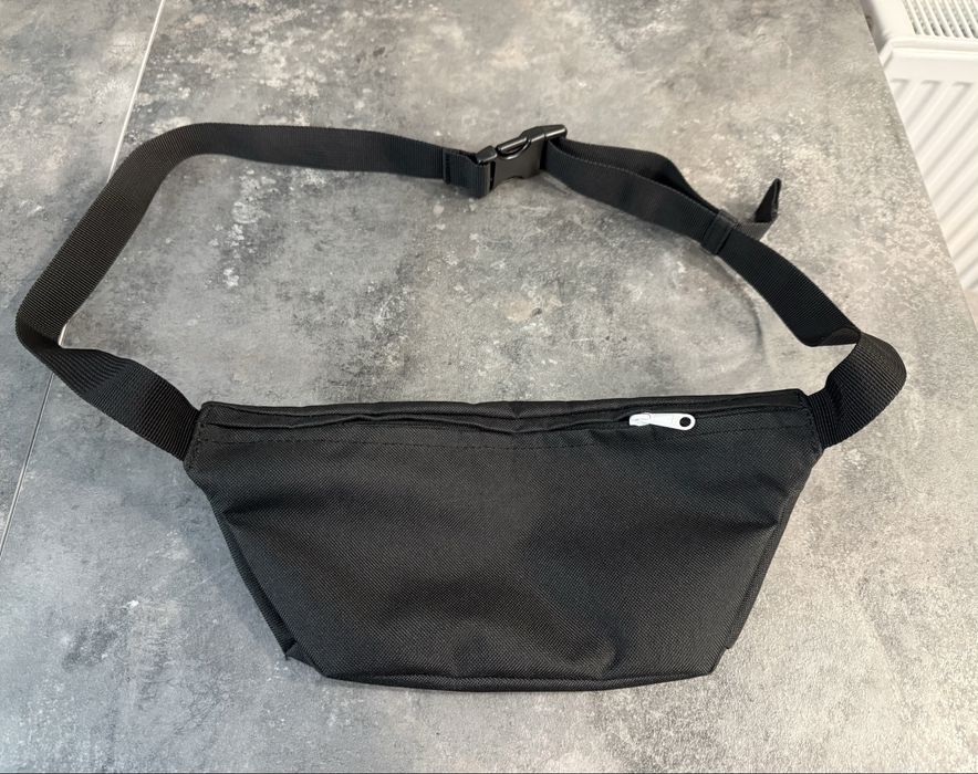 Сумка поясна, бананка levi’s чорна