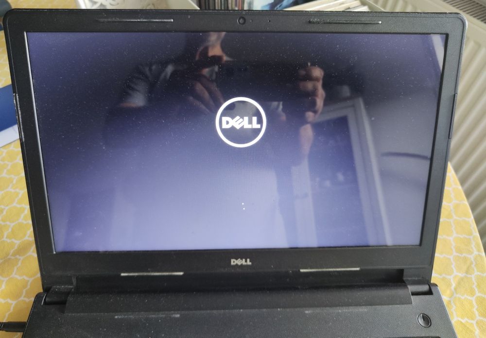 Dell Inspiron 15