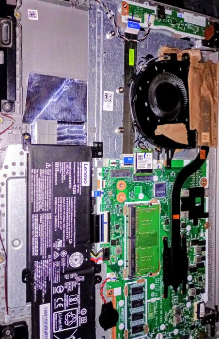 Laptop Lenovo Ideapad 3