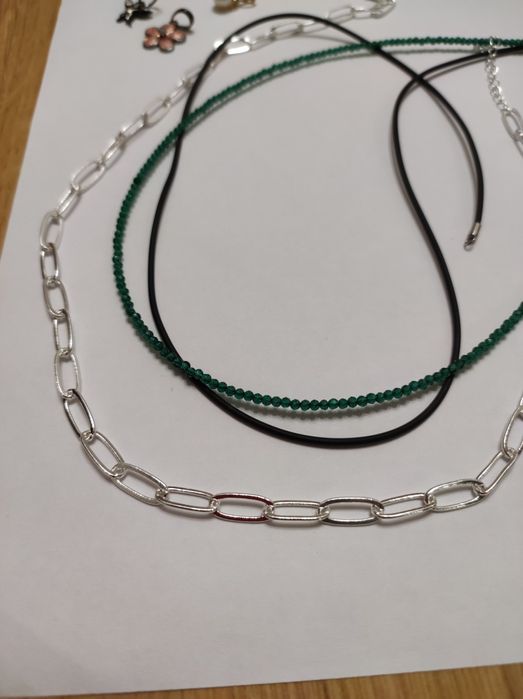 Розпродаж біжутерії і срібла