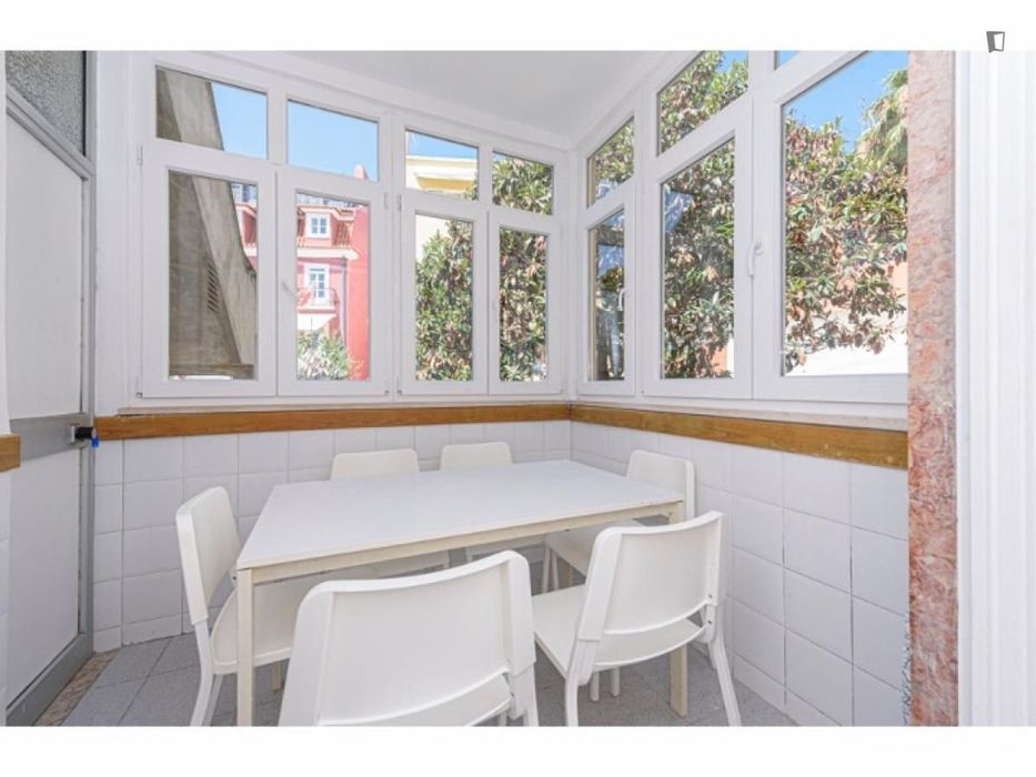 Quarto - localizado em Lapa Lisbon