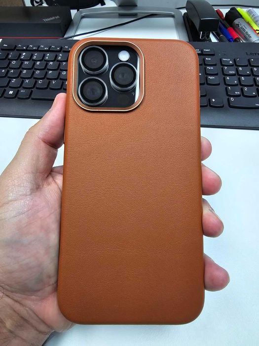 Кожаный чехол Leather Case Rumwot для iPhone 15 Pro Max  из США